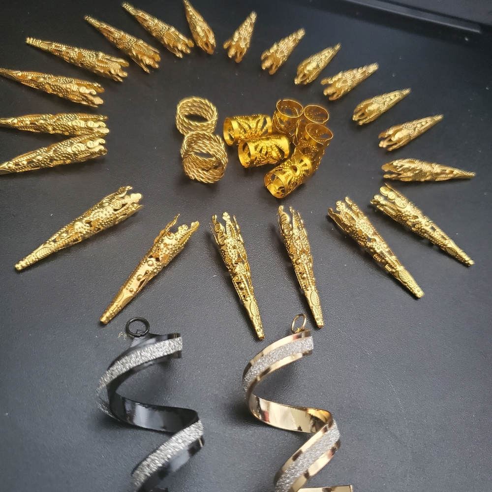Loc Jewelry- 31 pieces
